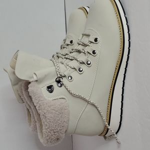 ladies leather boots size 9